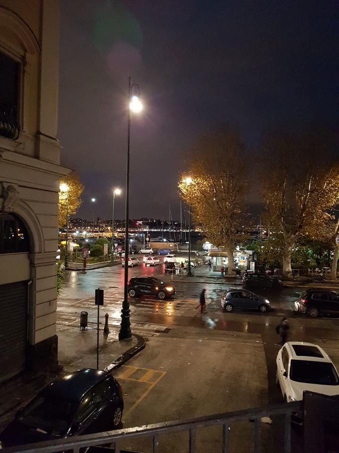 Napoli Lungomare Caracciolo Mon Amour Luaran gambar