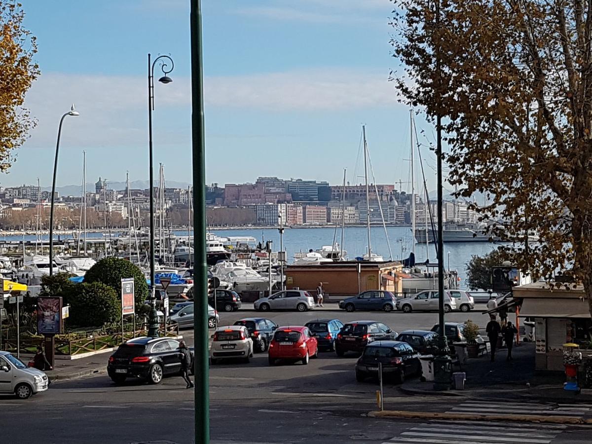 Napoli Lungomare Caracciolo Mon Amour Luaran gambar