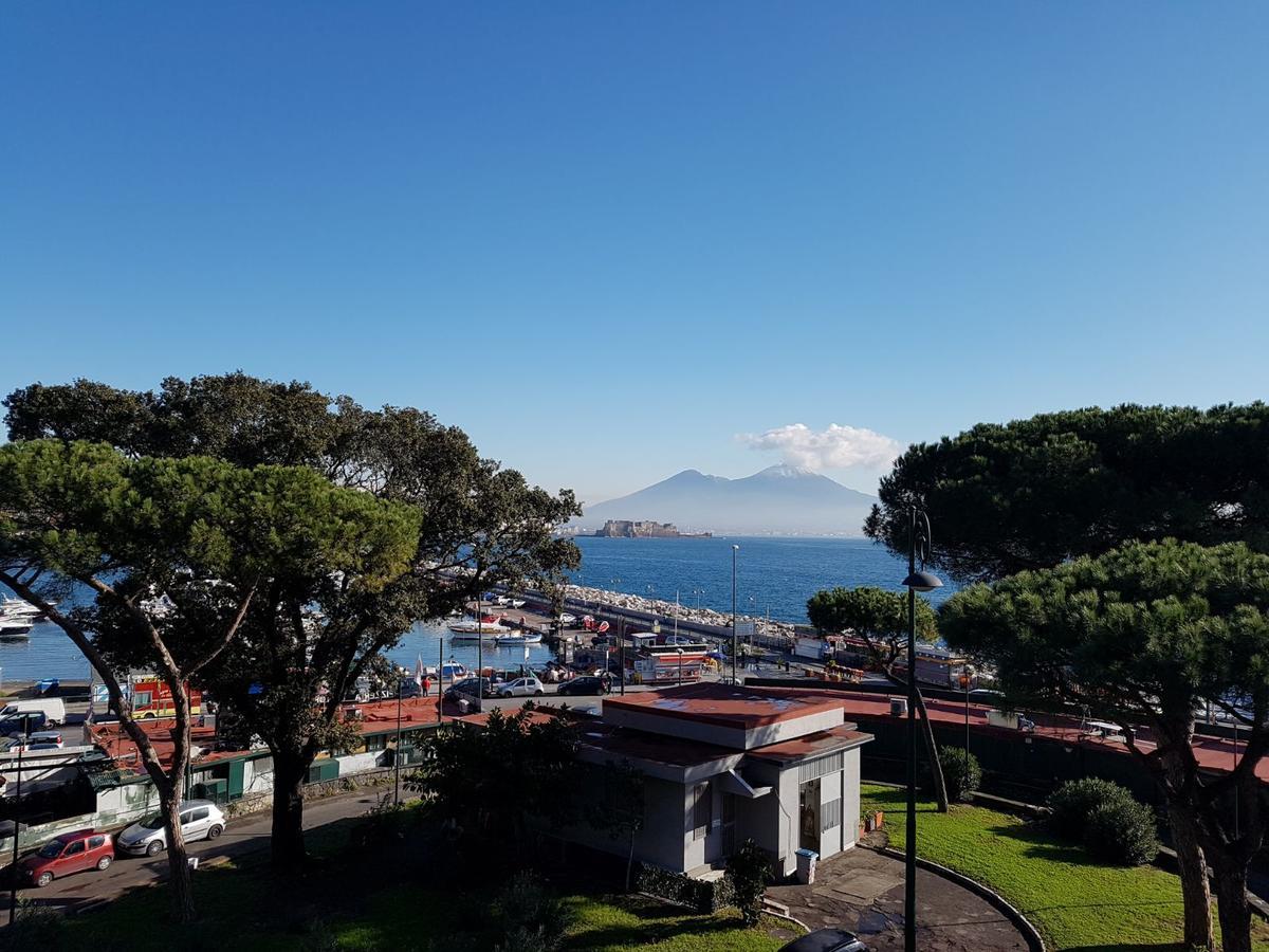 Napoli Lungomare Caracciolo Mon Amour Luaran gambar