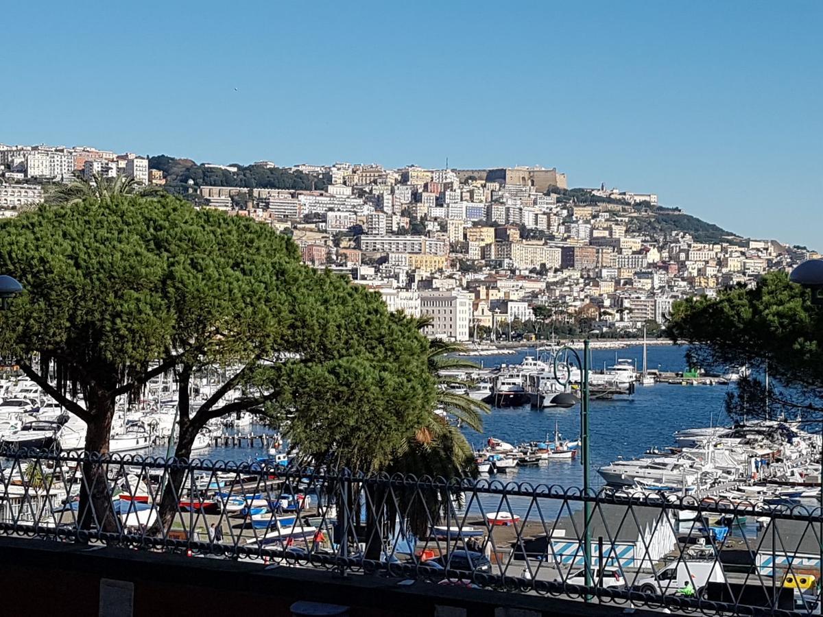 Napoli Lungomare Caracciolo Mon Amour Luaran gambar