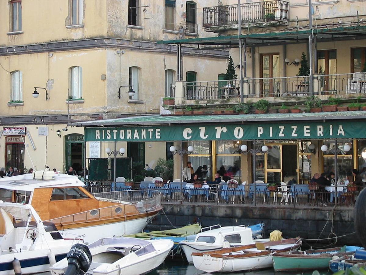 Napoli Lungomare Caracciolo Mon Amour Luaran gambar