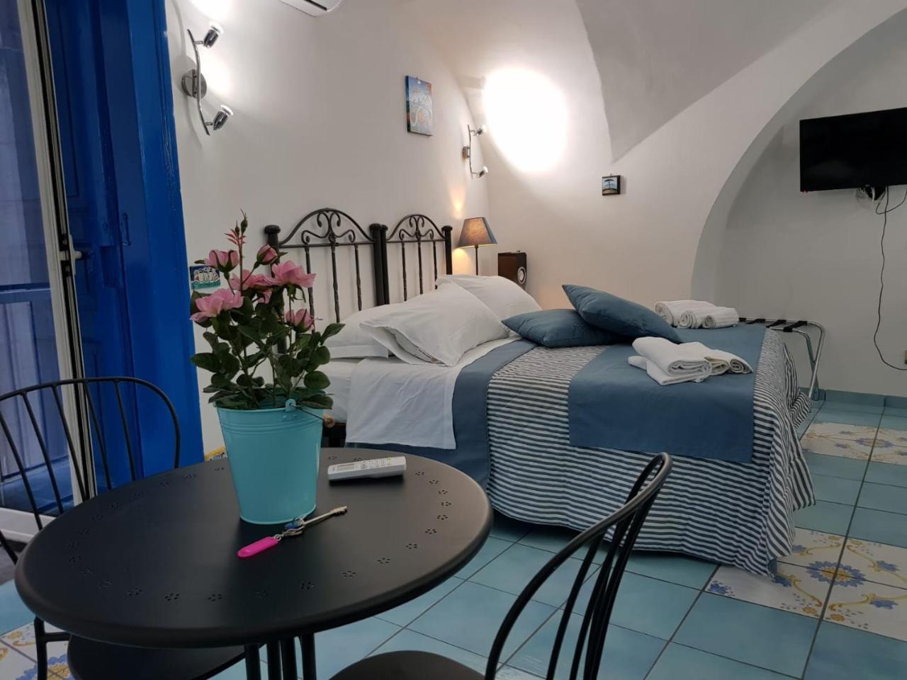 Napoli Lungomare Caracciolo Mon Amour Luaran gambar